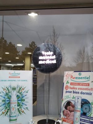 3D PHARMACIE VITRINE 2